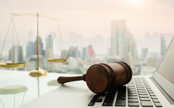 Legal Mistakes That Bloggers Make