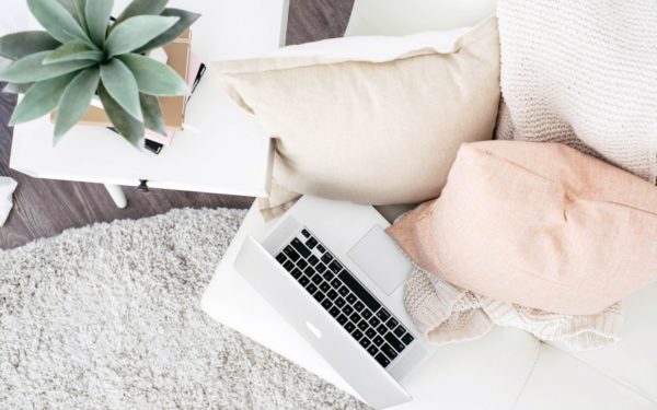 20 Awesome Sites for FREE Feminine Stock Photos